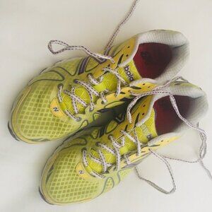 NEW BALANCE SNEAKERS 870v3 / SIZE: 8